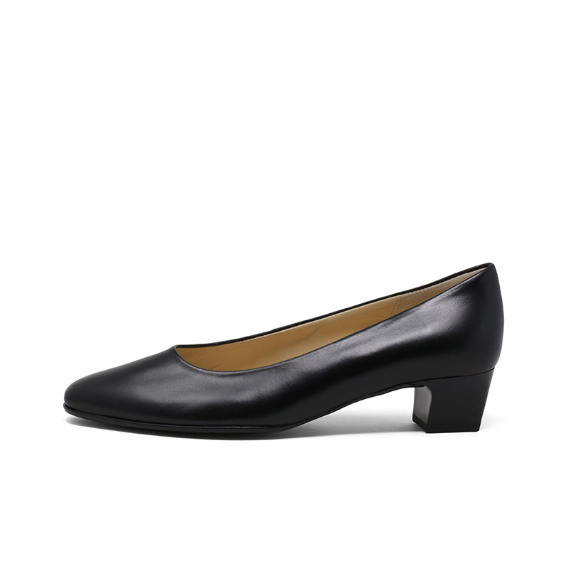 Gabor lodicka Women's Pumps Black Leather  Closed-Toe Pumps 05160