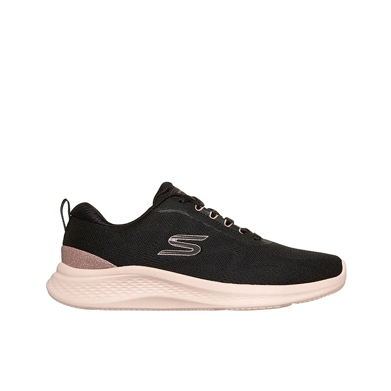 Women’s black lace-up sneakers with S logo and light sole cushioning.