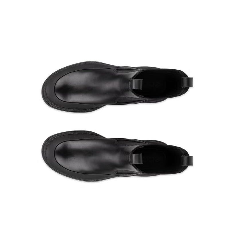 ECCO Grainer women's Chelsea boot in black leather, side view with outsole and heel