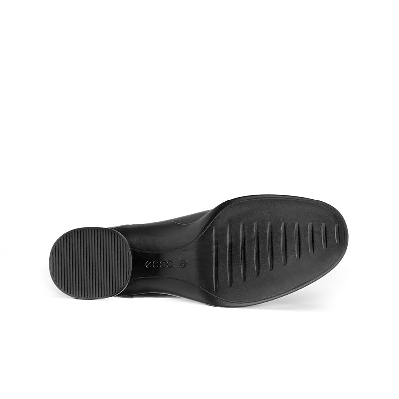 Women's black leather high-heel shoe with treaded rubber outsole