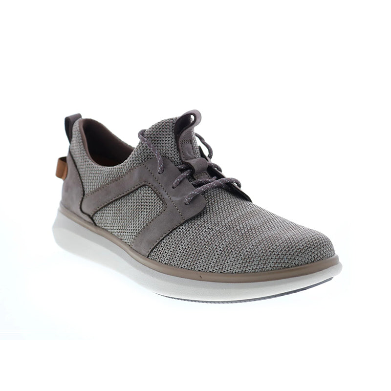 Clarks Un Globe Lace men's grey lace-up textile sneakers, low profile with dark heel trim