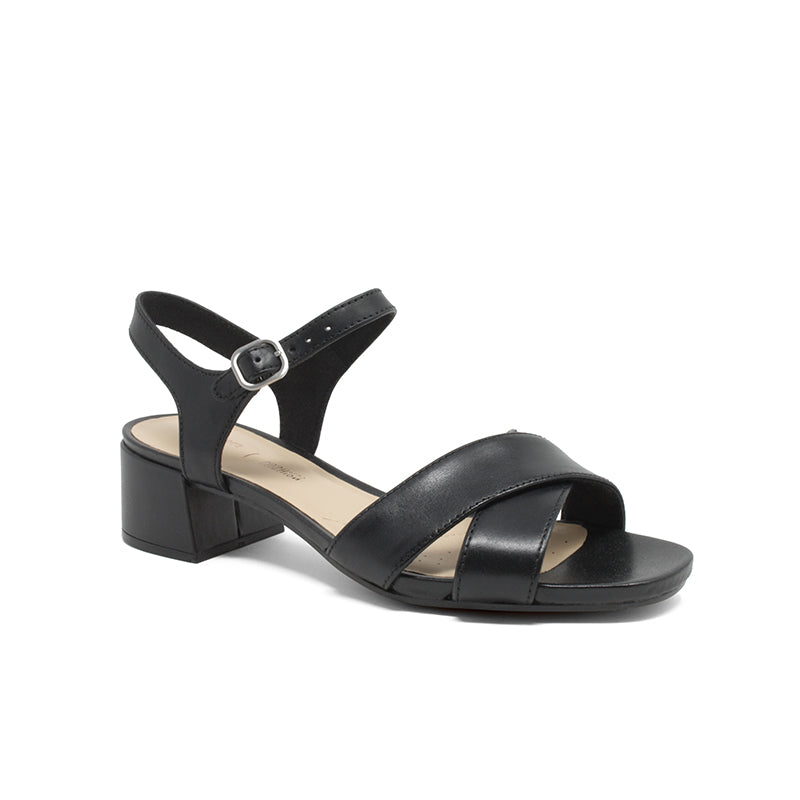 Clarks Sheer35 Strap Women's Sandals White Sheepskin Fashion Shoes 26148425