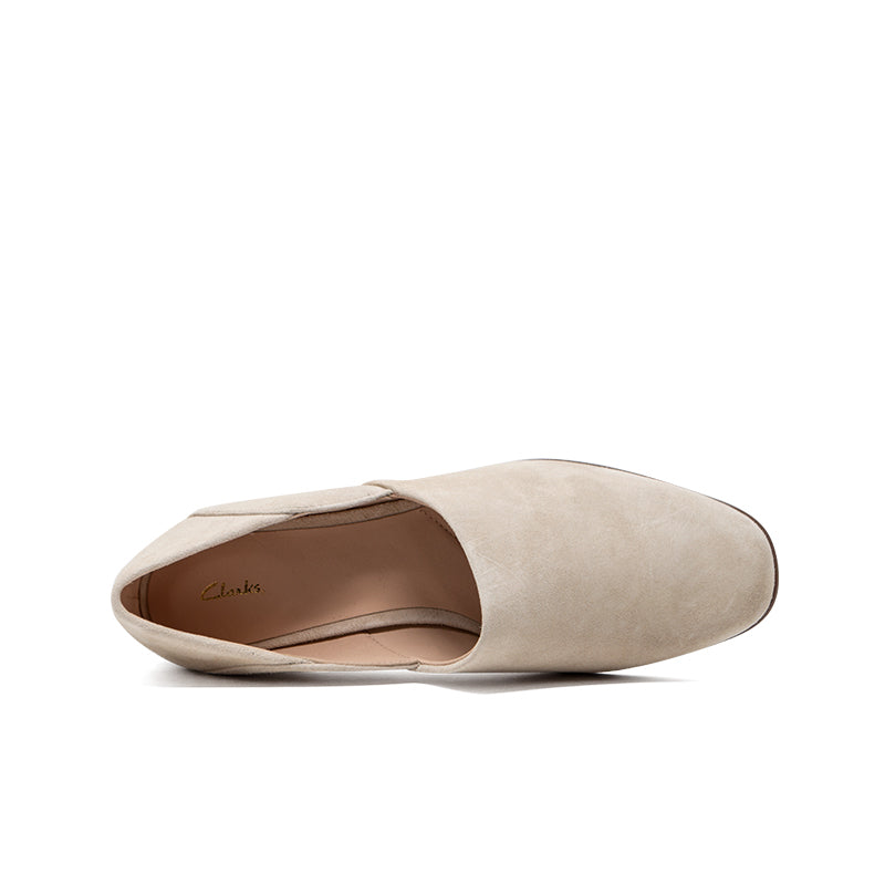 Clarks Pure Tone Women's Loafers Taupe Sheepskin Fashion Shoes 26159775