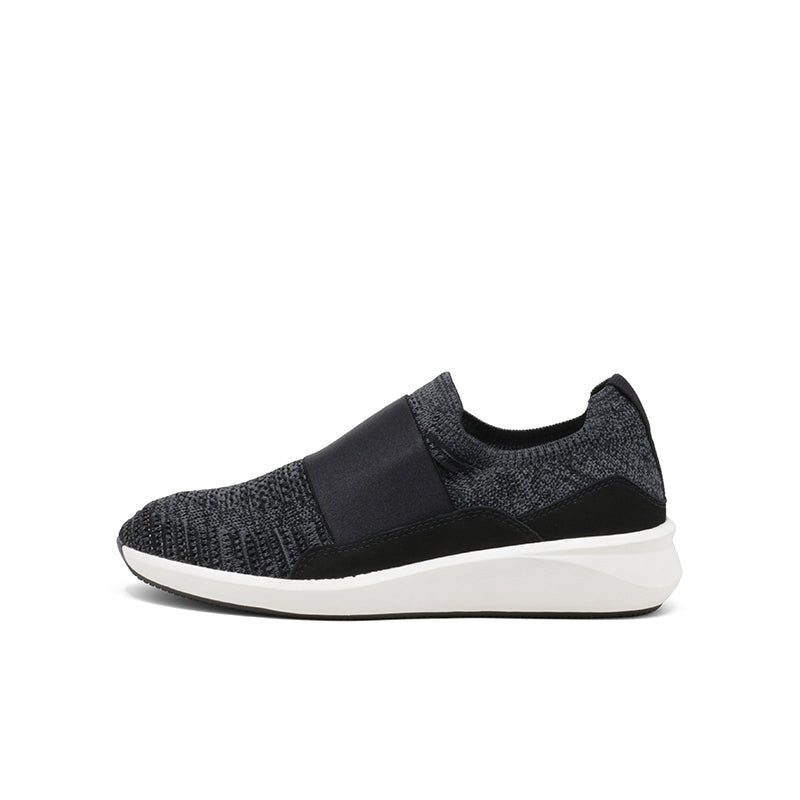 CLARKS Un Rio Knit Women's Sneakers Black Fashion Shoes