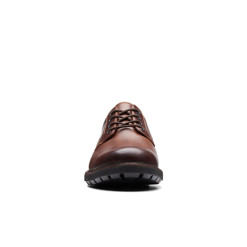 Men's dark brown leather lace-up derby shoe with rounded toe