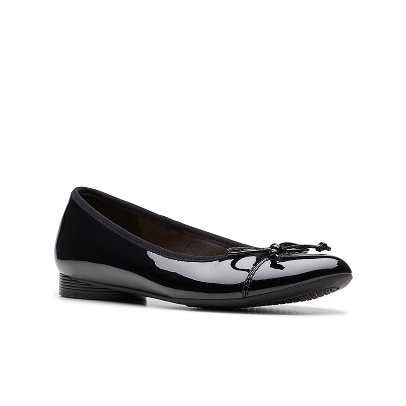 CLARKS Loreleigh Rae Women's Loafers Black Leather Casual Shoes