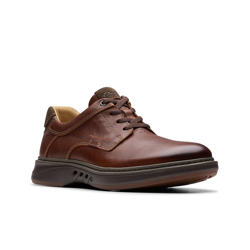 Men's brown leather lace-up business shoe with padded collar and rubber sole