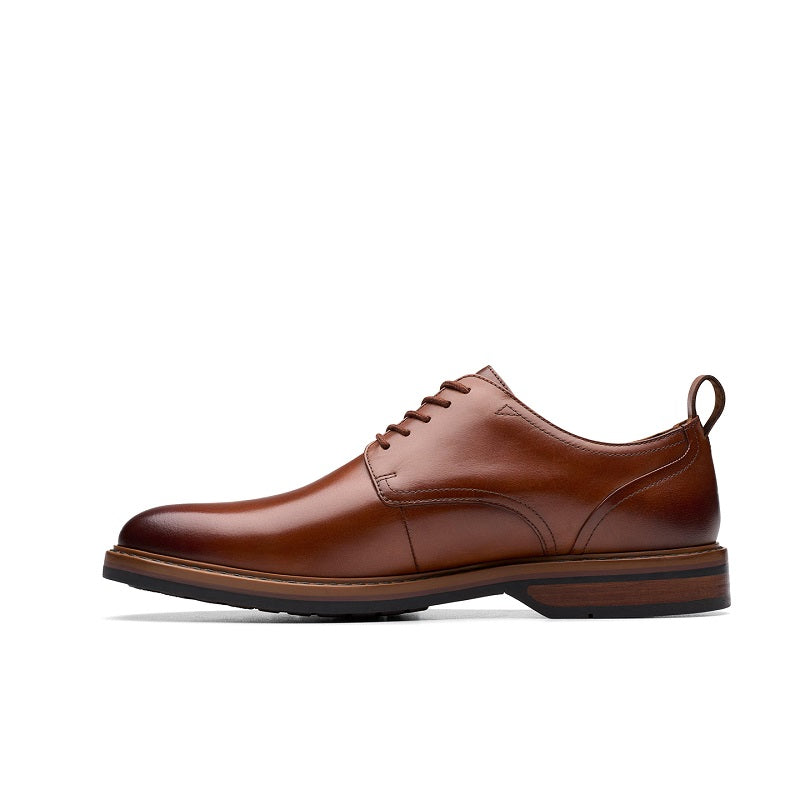 Clarks men's leather lace-up business shoes, brown side profile with lace-up vamp