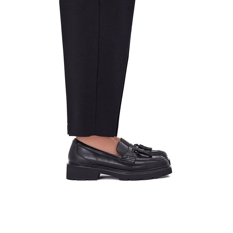 Clarks Lauryl Tassel Women's Loafers Black Leather Slip On Casual Shoes 26184357