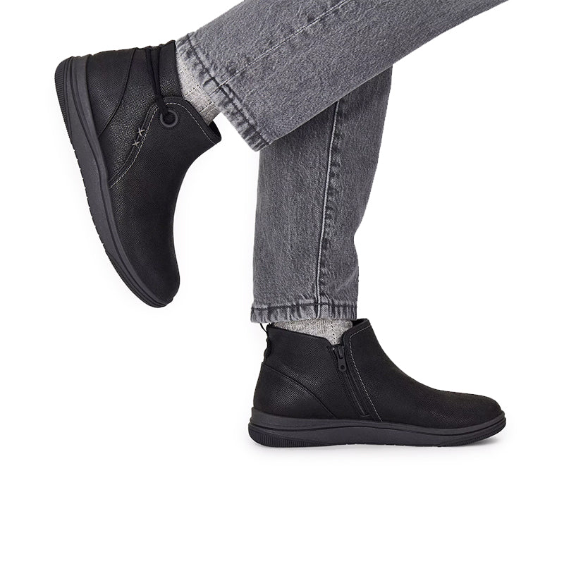 CLARKS Brinkley Derby Women's Boots Leather Zip Casual Shoes