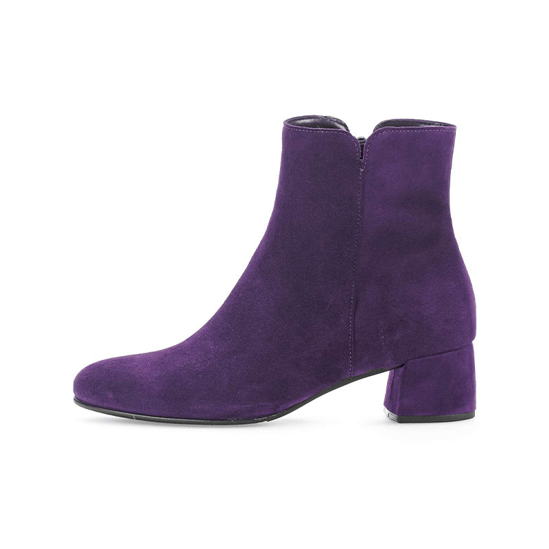 Women’s purple suede ankle boots with low block heel and pull-on collar