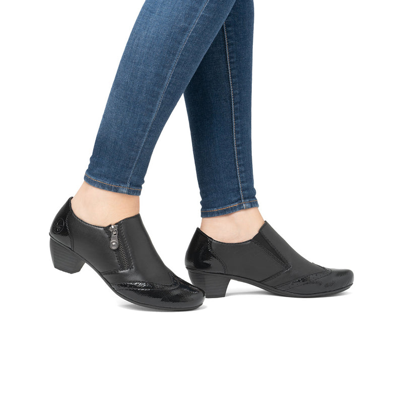 Women's zip casual ankle boots, black patent-look leather, low block heel