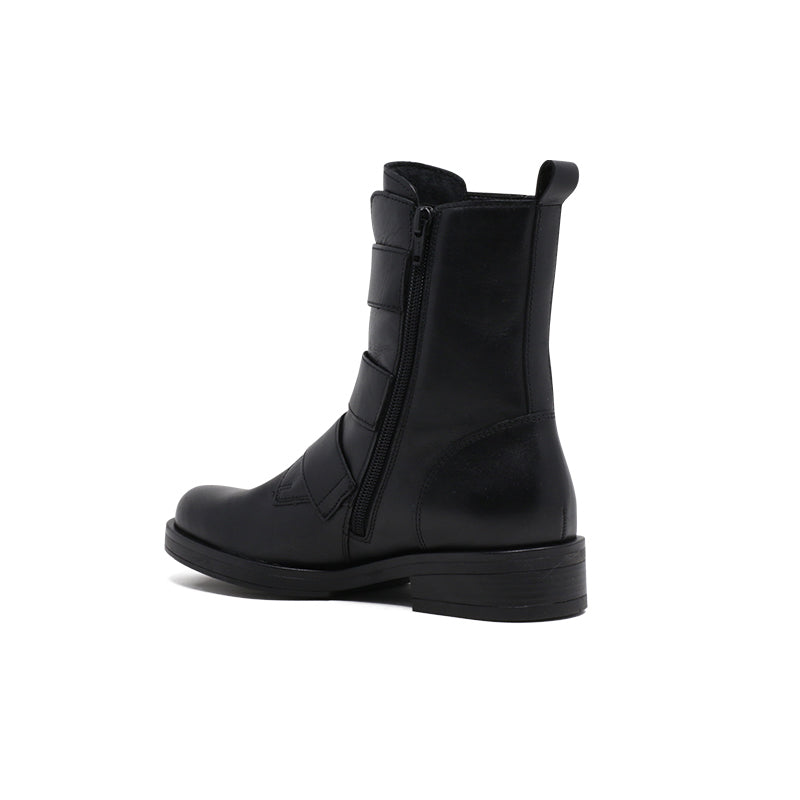Black leather ankle boot with side zipper and stacked heel