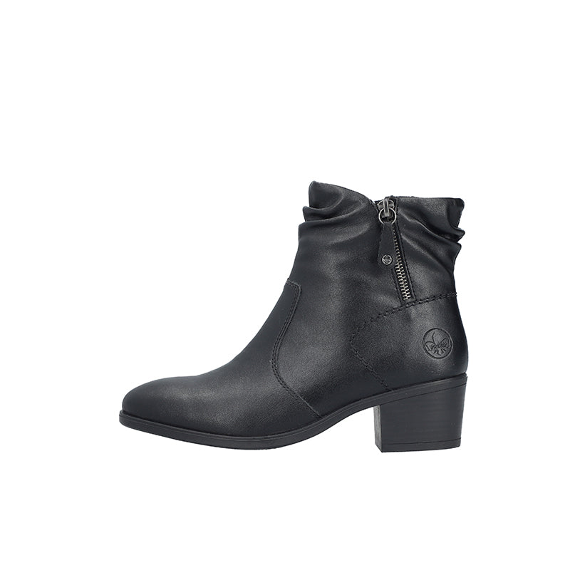 Black leather ankle boot with side zip and mid block heel