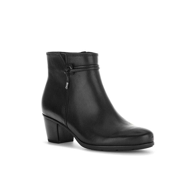 Women's classic black leather ankle boots, side zip, low block heel