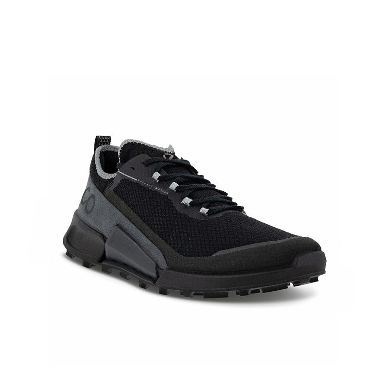 Men's black lace-up trail sneakers with cushioned midsole and treaded outsole