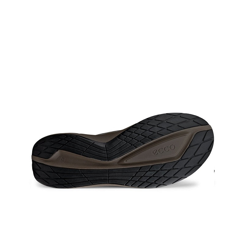 Men’s sneaker outsole in dark gray with diamond tread pattern and ECCO logo