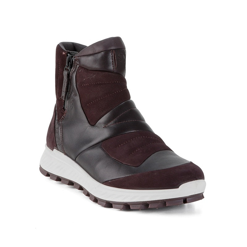 Burgundy and dark winter hiking boots with side zipper and padded collar