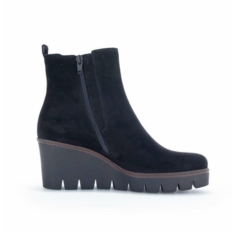 Gabor Ubique Women's Boots Matte Black Leather Shoes 94781