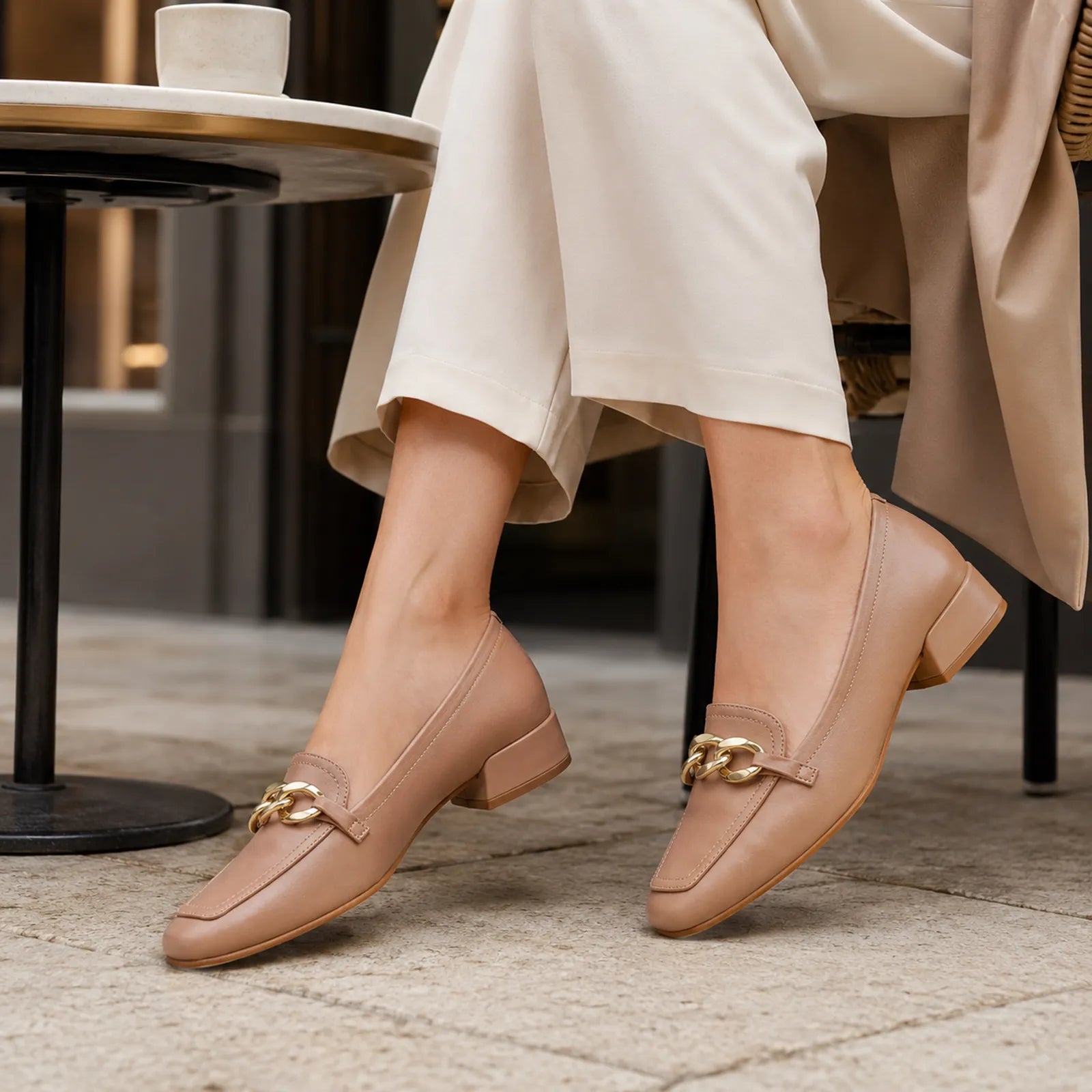 Women’s praline pump loafers with gold chain ornament and squared block heel