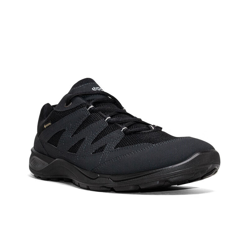 Men's black ECCO Terracruise low sneakers with lace-up and rugged rubber sole