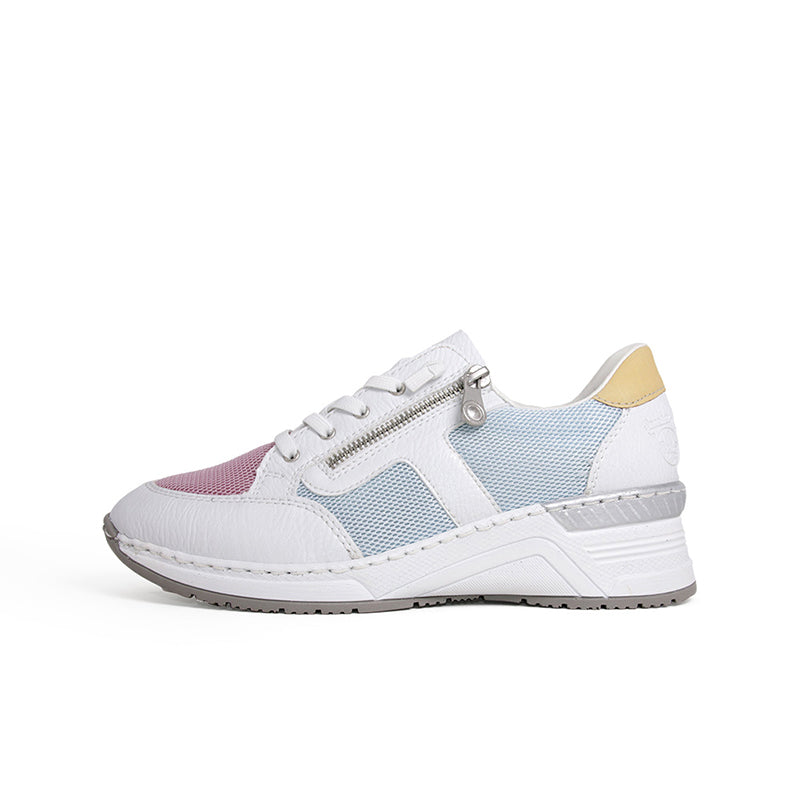 Women’s casual sneakers in white with light blue mesh and pink side panel, lace-up