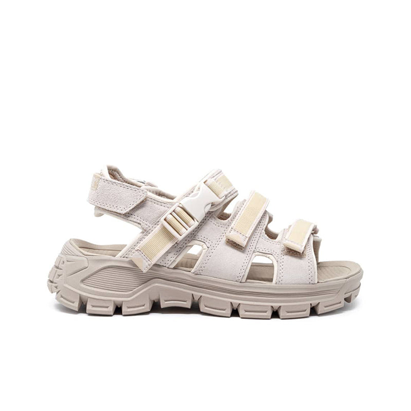 Cat Progressor Women's Sandals White Leather Fashion Buckle Casual Sport Sandals P110275