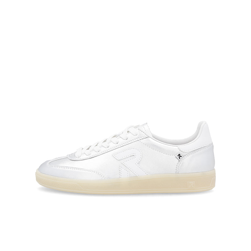 White lace-up leather women’s sneaker with gum rubber sole and side logo