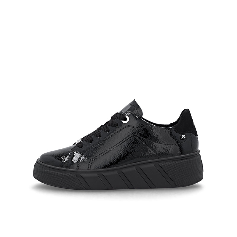 Black patent leather low-top sneakers with lace-up and black platform sole