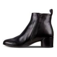 Ecco Shape 35, crafted from black premium Ecco leather