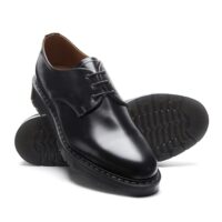 SOLOVAIR Black Hi-Shine Gibson Shoe. Made from quality leather.