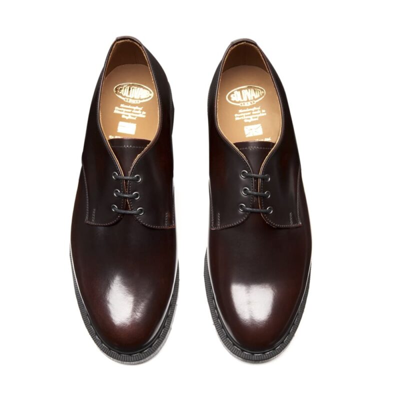 SOLOVAIR Burgundy Rub-Off Gibson Shoe. Made from quality leather.