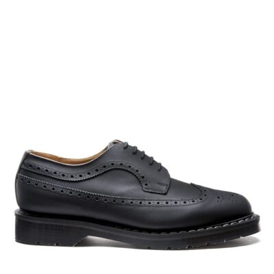 SOLOVAIR Black Greasy American Brogue Shoe. Made from quality leather.