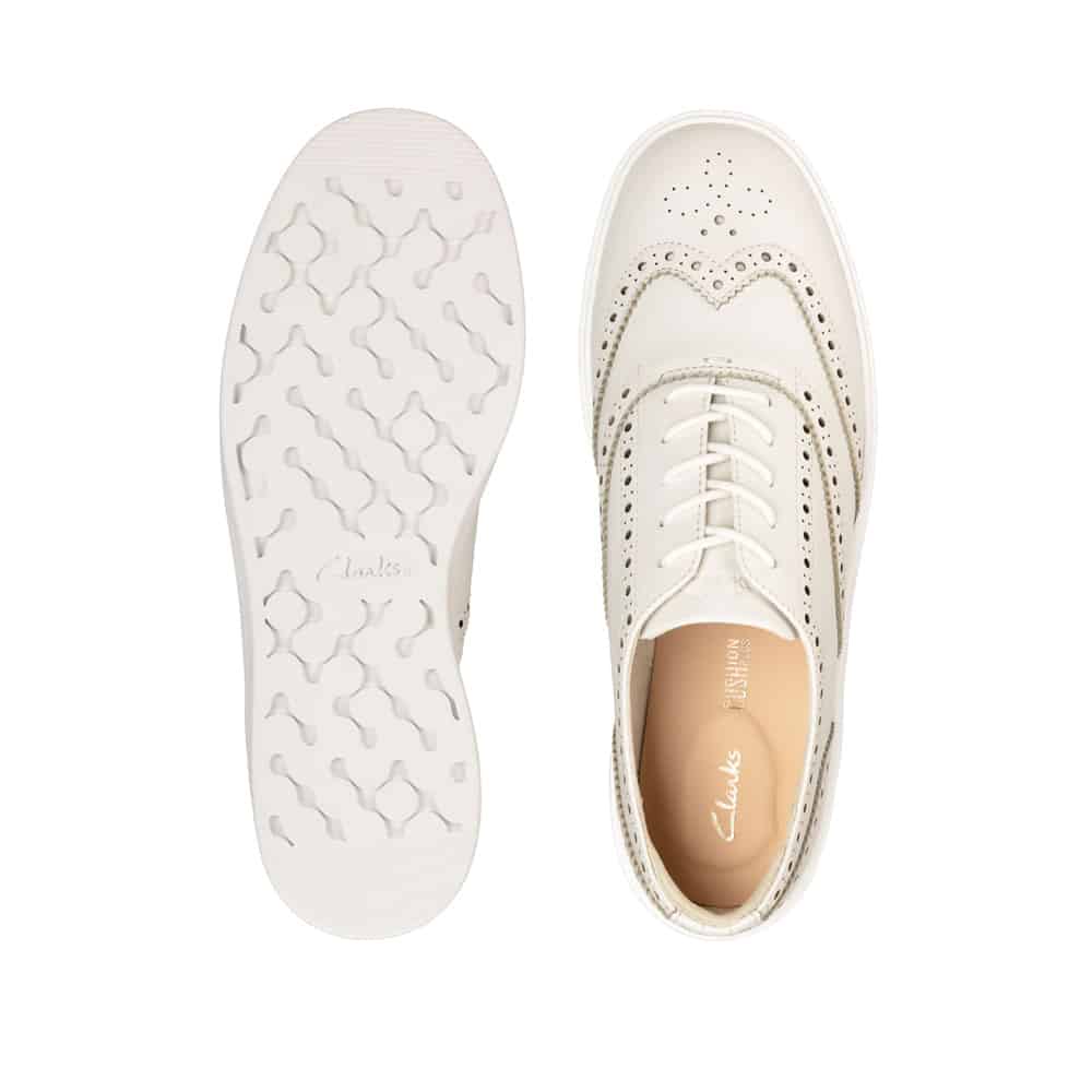 clarks hero brogue white