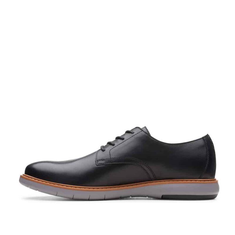 Clarks Draper Lace Oxford Flat Black. Premium Men's Shoes.