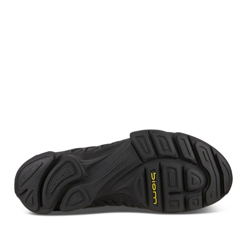 Rubber outsole for durability and grip across all terrains