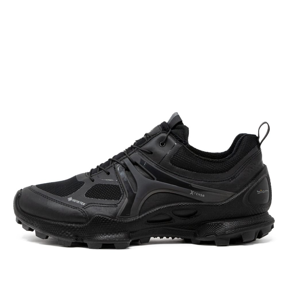 Ecco Biom C-Trail M Black Leather Premium Sneakers - 121 Shoes
